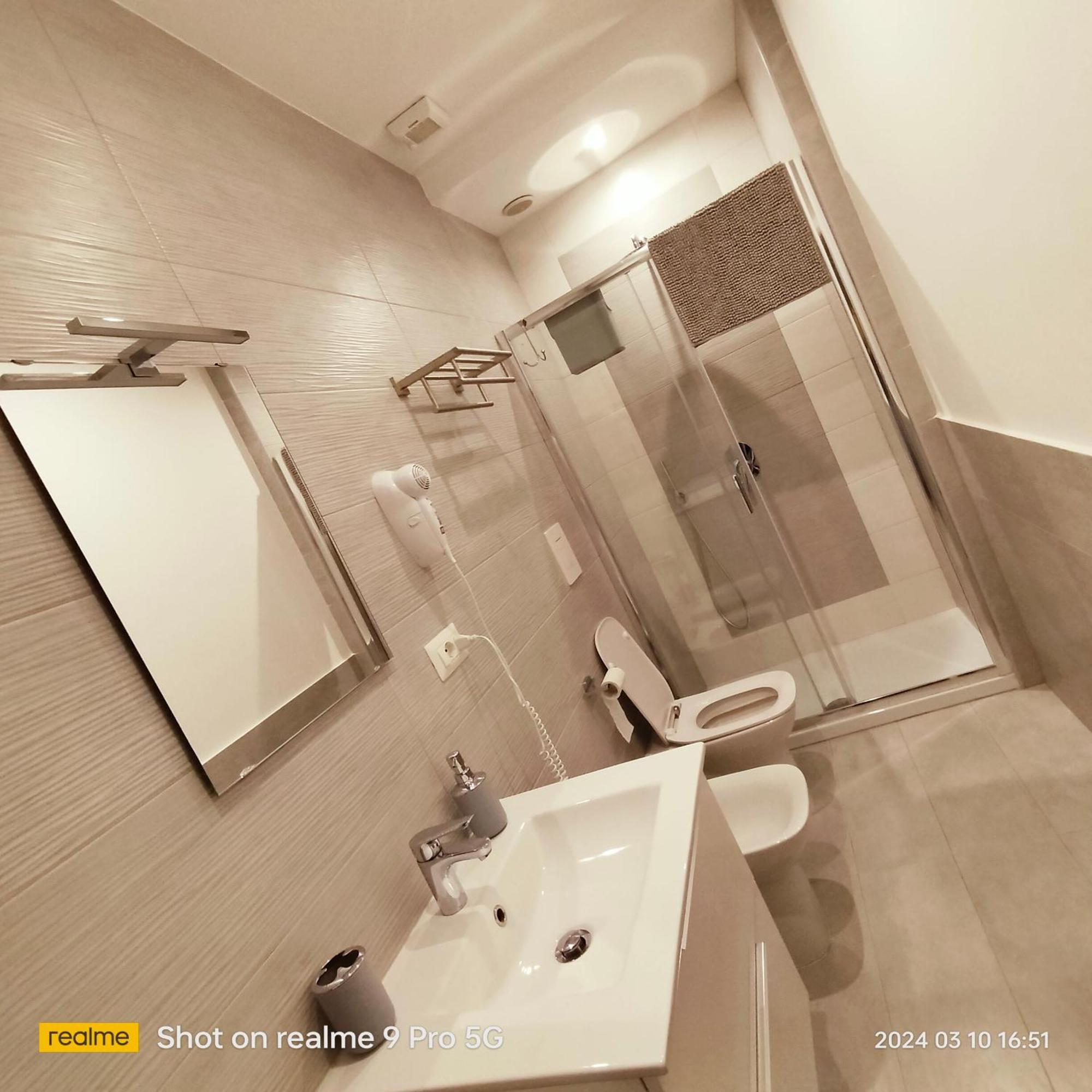 Le Follie Parthenopee Bed & Breakfast Napoli Bagian luar foto